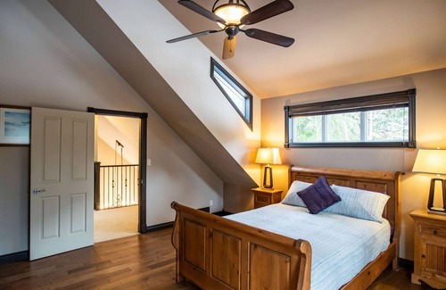 Revelstoke Casa | Mountain Gateway - Casa privada de 3 dormitorios, cerca de Ski Hill