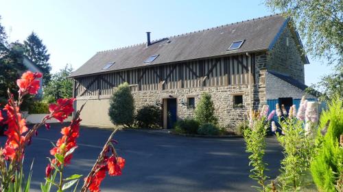 Tirepied Cama Y Desayuno | REVES DE BAIE - Chambre d'hôtes COSY avec table BIO et MASSAGES - Vue panoramique exceptionnelle