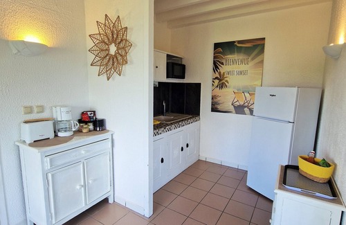Sainte-Anne Cabina | Rêves de Soleil: Sweet Sunset Lodge with panoramic sea view