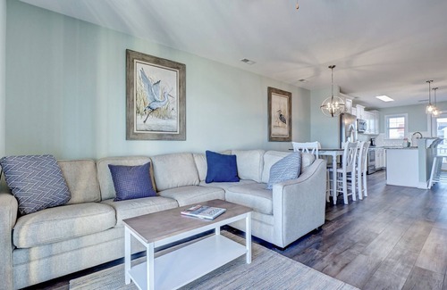 Sneads Ferry Casa | Revive! Oceanfront Home | Pool | Hot Tub | Elevator