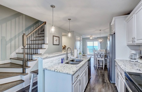 Sneads Ferry Casa | Revive! Oceanfront Home | Pool | Hot Tub | Elevator