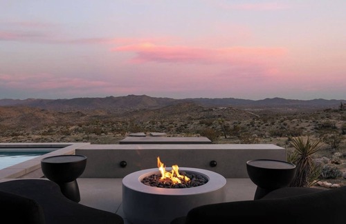 Yucca Valley Casa | Revolve House: Pool Overlooking Joshua Tree