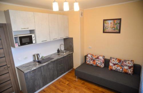 Darnyckyj Apartamento | Revutskogo 54 метро Харьковская, Позняки, Квартира з видом на озеро