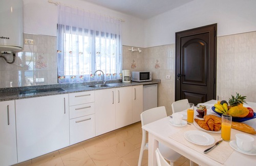 Charco del Palo Villa | REYES Natur - Villa en primera línea del mar