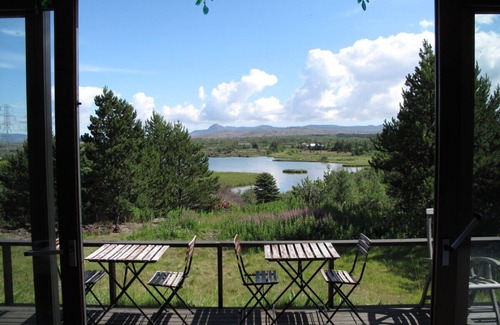 Kopavogur Cabaña | REYKJAVIK CAPITAL- 'PARADISE, con HOT TUB, BIG' Garden, 'NEW' for rental.!