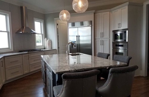Reynolds Landing Casa | Reynolds Lake Oconee Designer Home - ¡Vistas increíbles al lago y acceso al campo de golf!