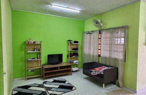 Hulu Selangor Casa | Reyza Homestay KKB