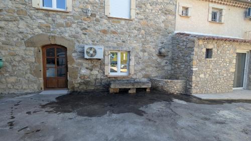 Saint-Christol-Les-Ales Apartamento | Rez de jardin chez Elise