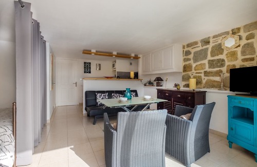 Mandelieu-La-Napoule Apartamento | Rez-de-villa dans un beau domaine avec piscine