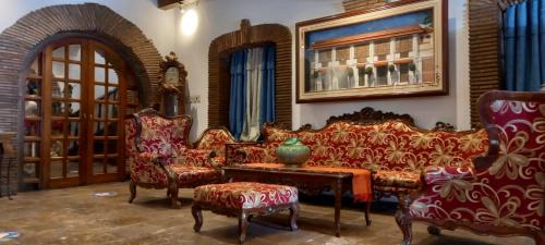 Calle Crisologo Cama Y Desayuno | RF ANICETO MANSION