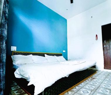 Sitapur Hotel | RGB Hotel Sersi