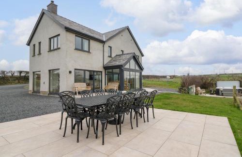 Bontnewydd Casa | Rhandir Hen