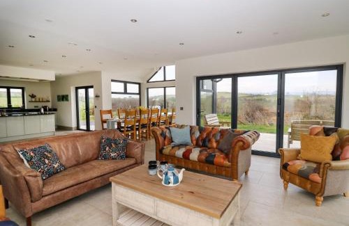 Bontnewydd Casa | Rhandir Hen