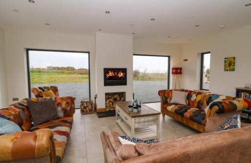 Bontnewydd Casa | Rhandir Hen