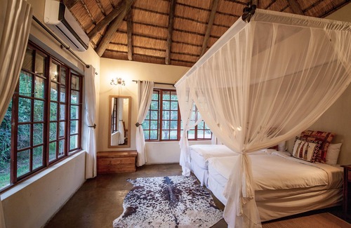 Jozini Cabina | Rhino River Lodge