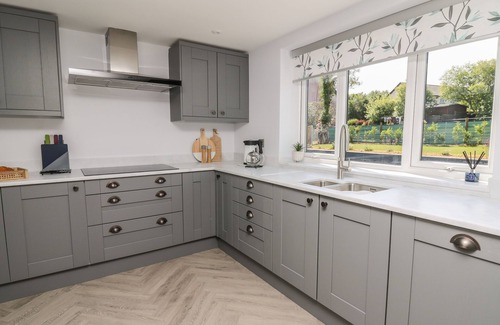Devils Bridge Cabaña | RHIWMYNACH, family friendly, country holiday cottage in Aberystwyth