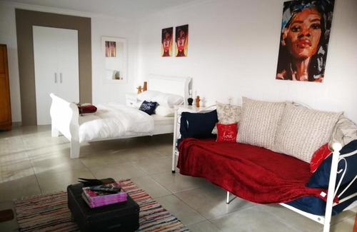 St. Helena Bay Apartamento | Rhodes Ave Cottage