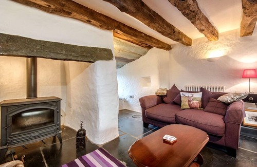 St Brides Cabaña | Rhosson Farmhouse, Holiday Cottage St Justinians, nr St Davids, Sleeps 8, 4 bedrooms, bathrooms