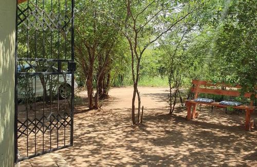 Ha-Lambani Cabina | Rhumbini Lodge