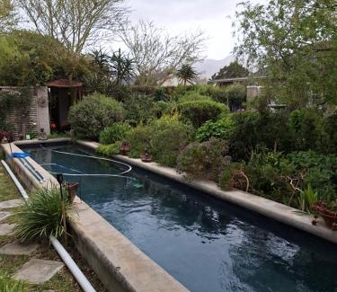 Stanford Casa | Rhus Cottage.