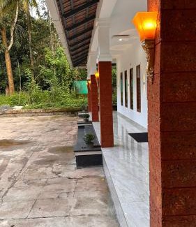Sulthan Bathery Casa | Rhythm Holiday Home