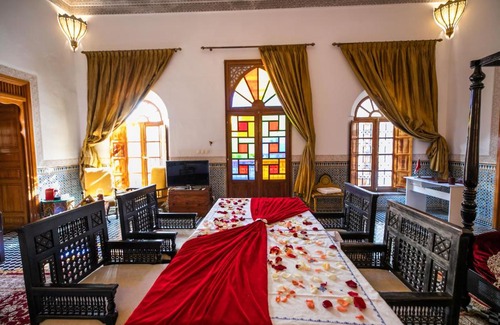 Layoun Casa | Riad Authentic Palace & Spa