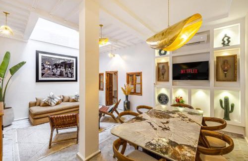 Kasbah Villa | Riad Chiberta Exclusive & New with Pool for 6 pax with free Breakfast