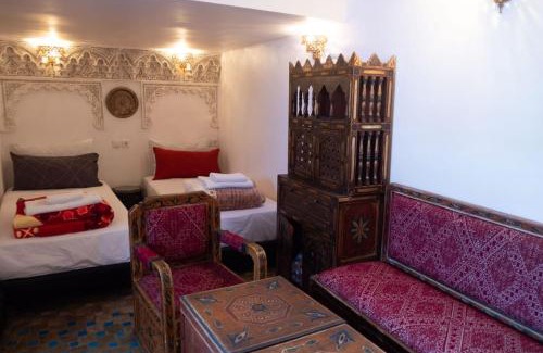Zekkak Er Roumane Casa | Riad dar Kirami