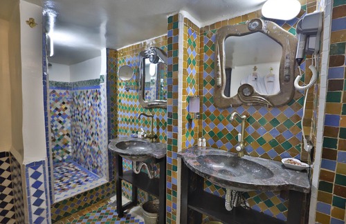 El Mokhifa Casa | Riad Farouzi Fes