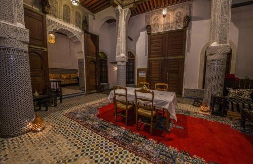 El Mokhifa Casa | Riad Gzira Fez