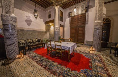 El Mokhifa Casa | Riad Gzira Fez