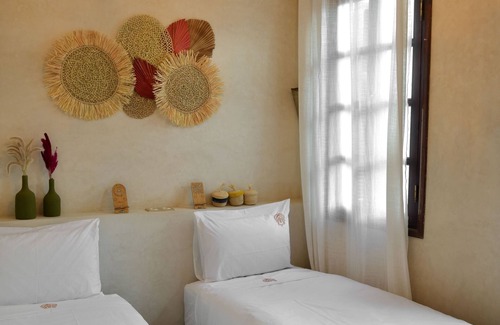 Bab Taghzout Casa | Riad Palau Marrakech