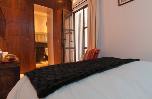 Bab Doukkala Casa | Riad Zebrakaro