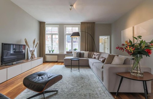 Binnenstad-Noord Apartamento | Riant luxe herenhuis op toplocatie centrum Groningen