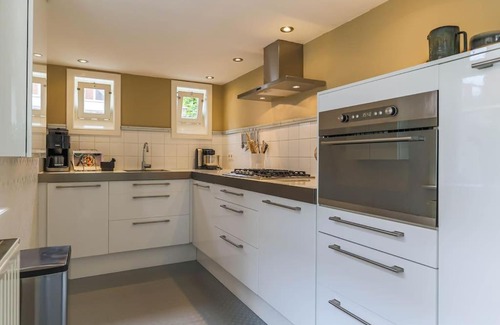 Binnenstad-Noord Apartamento | Riant luxe herenhuis op toplocatie centrum Groningen