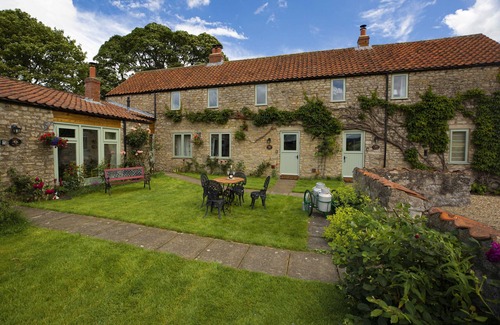 Scawton Cabaña | Casa histórica de 2 dormitorios, con estufa de leña en el campo cerca de Helmsley