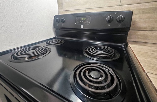 Hollywood Lakes Apartamento | Richards Motel Courtyard
