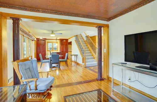 Richfield Casa | Richfield Home ~ 10 Mi to Central Minneapolis!