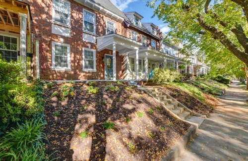 Richmond Casa | Richmond Home with Patio Walk to Byrd Park!