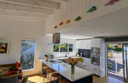 Richmond Casa | Richmond Views - Comfortable & Spacious home!