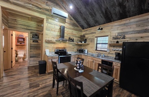 Board Camp Cabina | Ride your ATV 3 miles to WPG, Cozy Cabin, Slps 5
