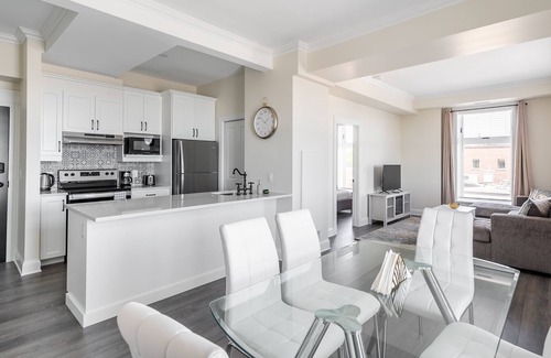 Smiths Falls Apartamento | Rideau 2Br Signature Apartments. Free Parking