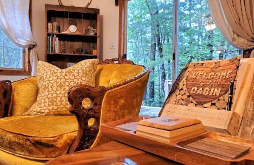 Helen Casa | Ridge Retreat at Hearthstone Cabins and Camping - Pet Friendly