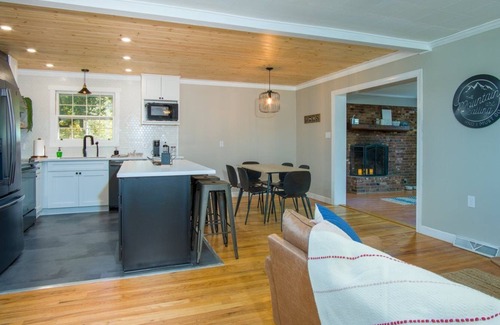 Sherwood Forest Casa | Ridge Rider Retreat in Cedar Mountain