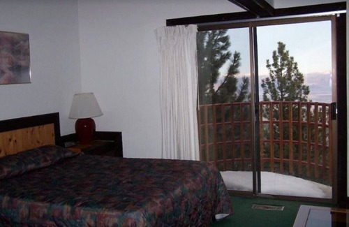 Tahoe Village Complejo | RIDGE SIERRA RESORT C