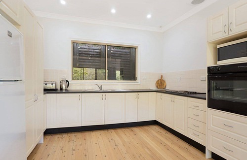 Pretty Beach Central Coast Casa | Ridge View Cottage, TOP NOTCH