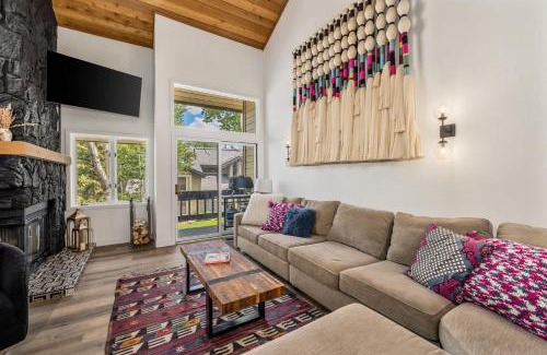 Avon Casa | Ridgepoint Retreat - Mountain Escape for 8 with Resort Amenities