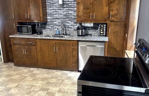 Providence Chalet De Esquí | Ridgeway Avenue Full Home