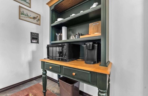 Fredericksburg Casa | Riesling: Pet-friendly, Hot-tub, 10-min to Downtown!