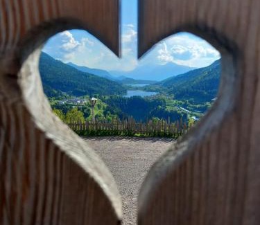 Baselga di Pine Apartamento | Riflessi sul lago